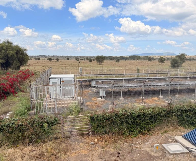 off-grid vs grid-tie vs hybrid solar Kenya